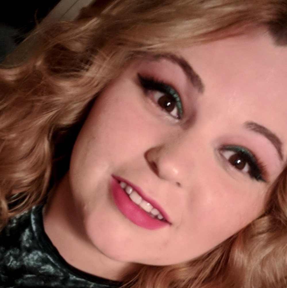 Meet your Posher, Ashely